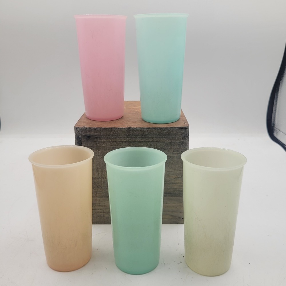 Tupperware Small 5oz Tumblers Set of 5 117-26 Pastel Colors